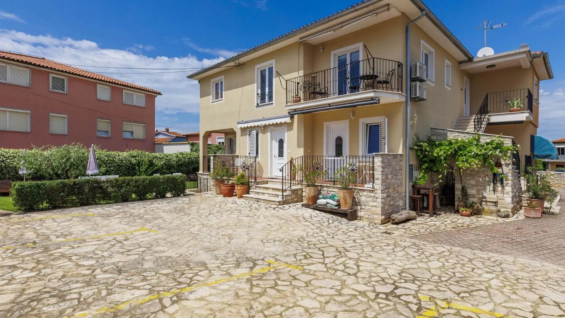 Apartment Villa Ester-2 By Interhome ウマグ